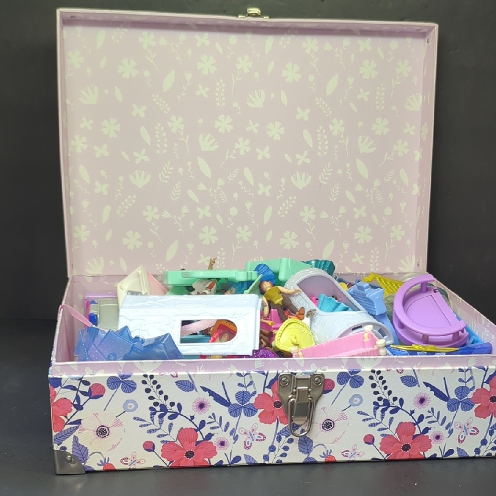 Huge lot of Disney playsets, Polly pocket‎ princess dolls & story stackers - Picture 5 of 16